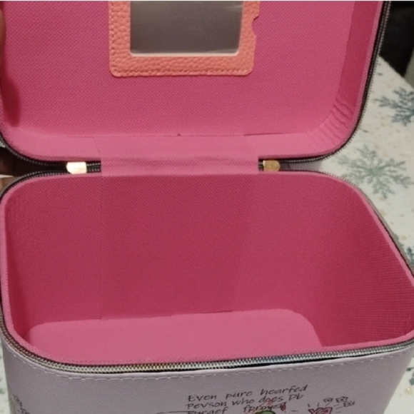 Pink Cartoon Print Accessory Set - Picture 3 of 5